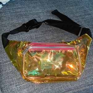 Iridescent Fanny pack perfect for the summer..adjustable waste size.